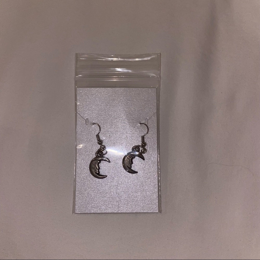 NWT earrings